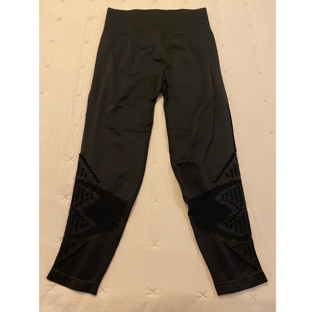 Victoria’s Secret Pink leggings